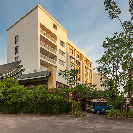 Recenta Phuket Suanluang Hotel Екстериор снимка