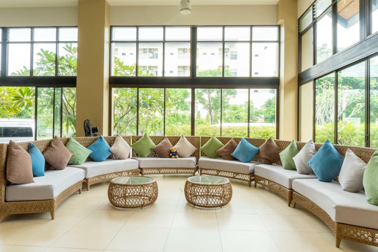 Recenta Phuket Suanluang Hotel Екстериор снимка